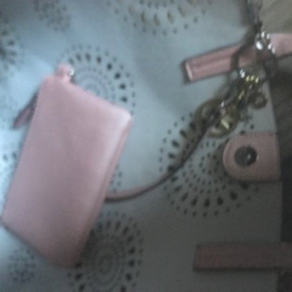 NWOT large pink cutout tote - Picture 7 of 8